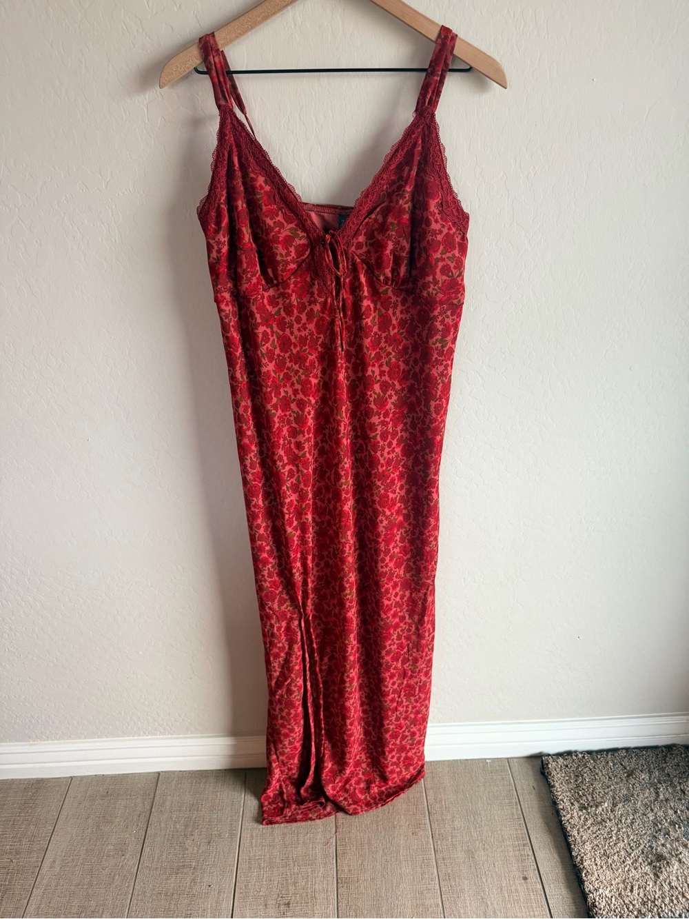 Wild Fable Red Floral Lace Womens Slip Dress Size M Romantic Boho Coquette Y2K